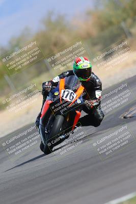 media/Nov-05-2022-SoCal Trackdays (Sat) [[f8d9b725ab]]/Turn 2 (1120am)/